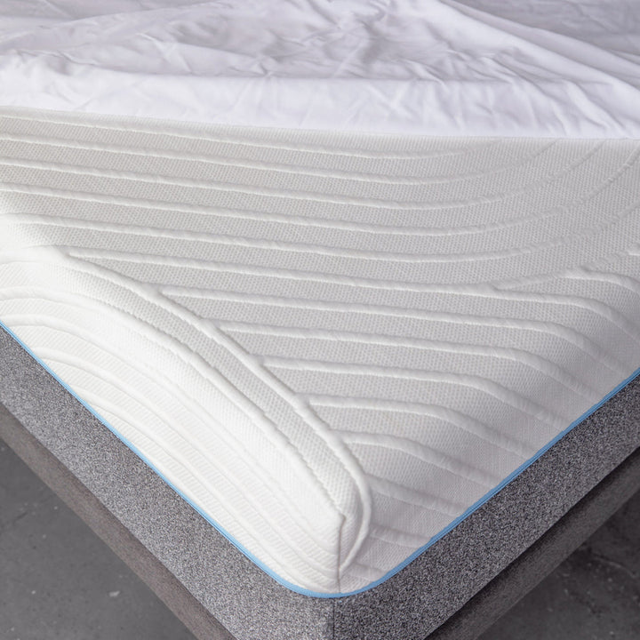 Polyester Knit Fabric Mattress Protector by MLILY
